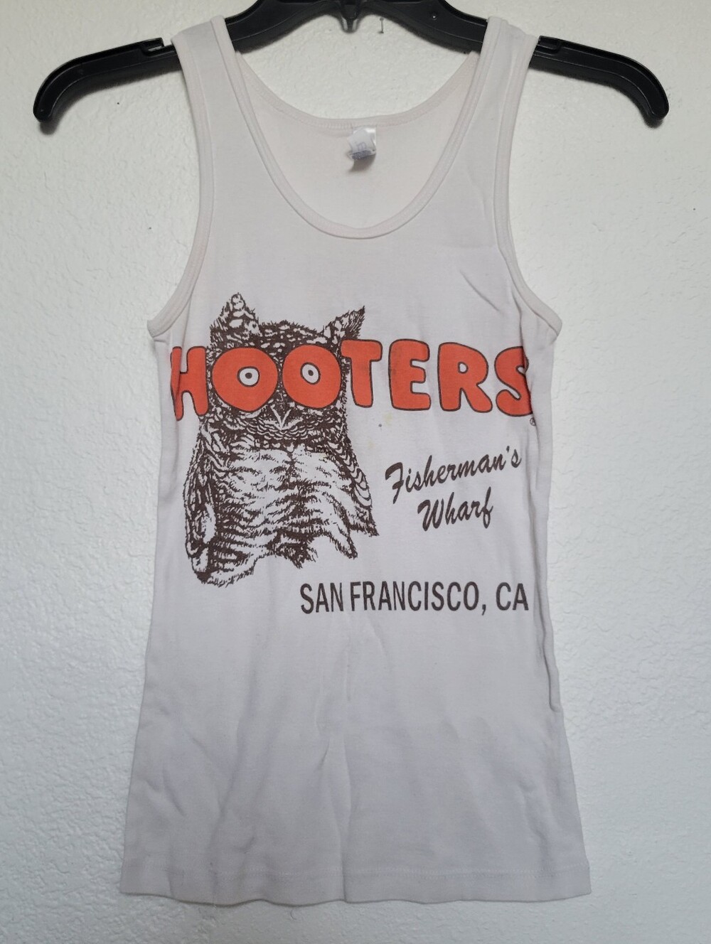 Hooters White Graphic Tank Top - San Francisco Fisherman's Wharf